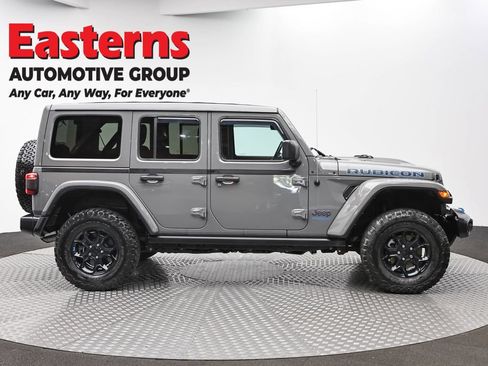 Used 2022 Jeep Wrangler Unlimited Rubicon 4xe w/ Cold Weather Group AWD/4WD image 4