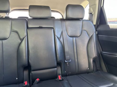 Used 2024 Kia Sorento S AWD/4WD image 40