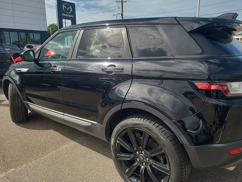 Used 2019 Land Rover Range Rover Evoque HSE image 3