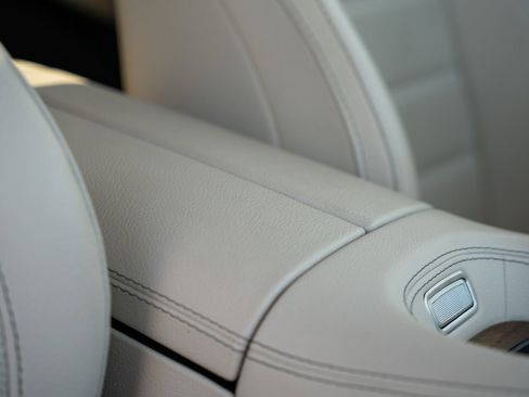 Used 2022 Mercedes-Benz GLE 350 image 16