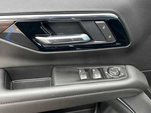 New 2026 Chevrolet Suburban LS w/ LPO, Dark Essentials Package image 11