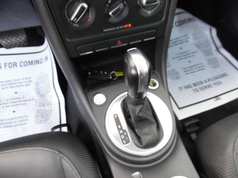 Used 2012 Volkswagen Beetle 2.5 FWD image 16