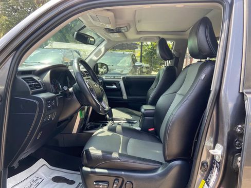 Used 2016 Toyota 4Runner SR5 Premium RWD image 27