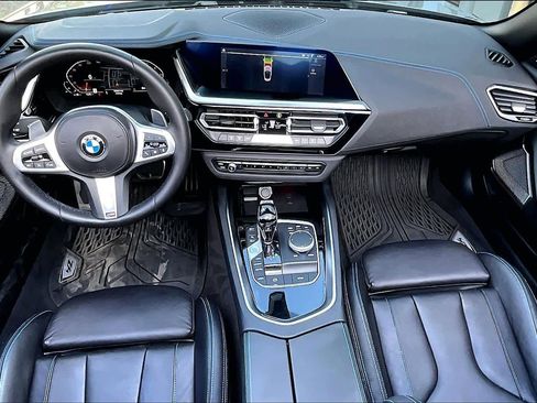 Used 2024 BMW Z4 sDrive30i w/ Shadowloine Package RWD image 16