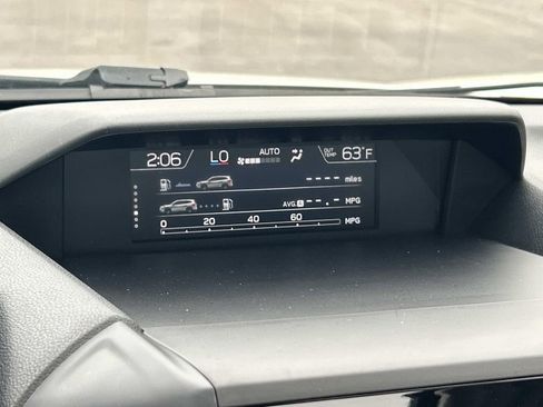 Used 2023 Subaru Forester Premium image 25