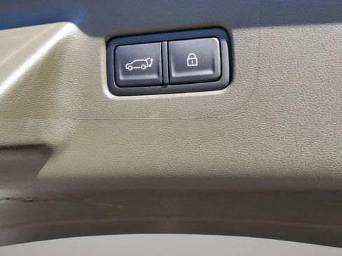 Used 2025 Hyundai Santa Fe Calligraphy FWD image 9