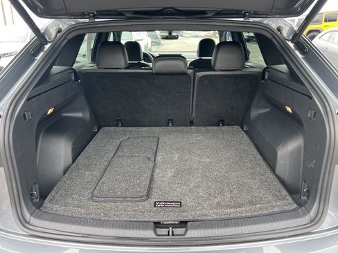 Used 2023 Volkswagen Atlas Cross Sport SE image 13