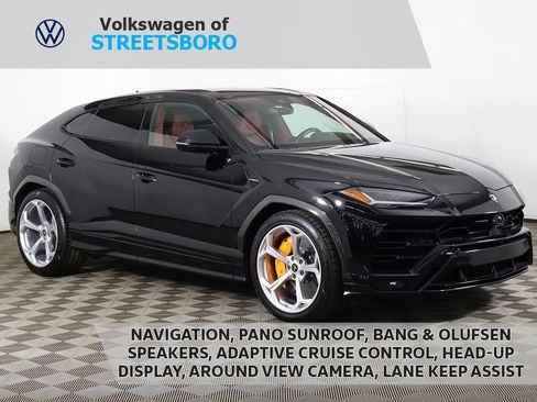 Used 2022 Lamborghini Urus AWD/4WD image 1