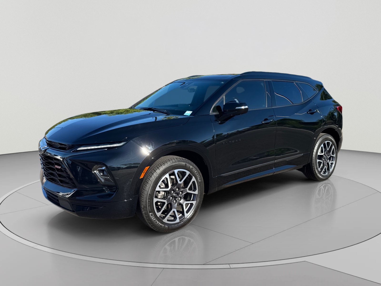 Used 2024 Chevrolet Blazer RS w/ Driver Confidence II Package FWD image 1