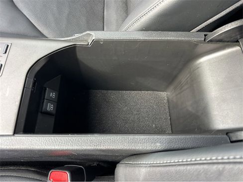 Used 2022 Toyota Camry XSE image 30