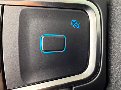 Used 2025 Ford Expedition Platinum w/ Driver's Package image 27