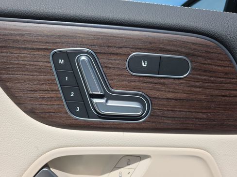 New 2026 Mercedes-Benz GLA 250 4MATIC image 11