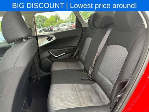 Used 2024 Kia Soul LX w/ Option Group 015 FWD image 11