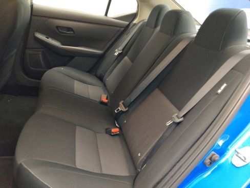 Used 2024 Nissan Sentra SV FWD image 18