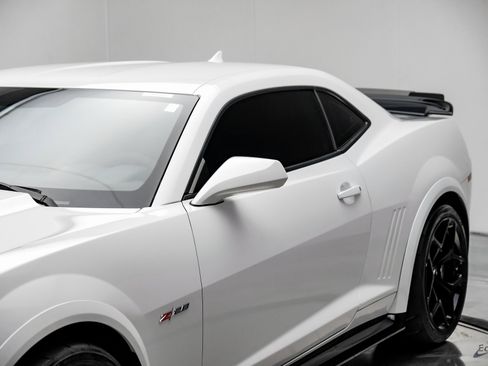 Used 2015 Chevrolet Camaro Z/28 image 24