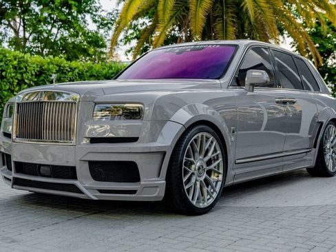 Used 2021 Rolls-Royce Cullinan Sport Utility image 14