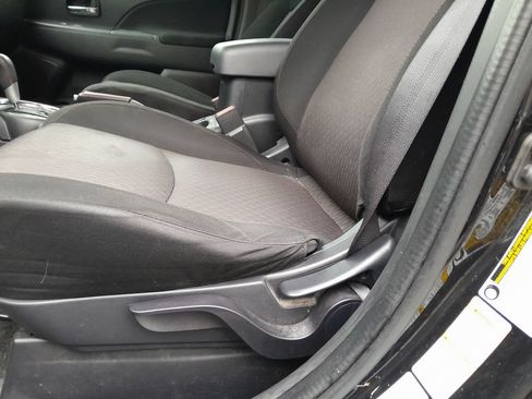 Used 2017 Mitsubishi Outlander Sport LE AWD/4WD image 13