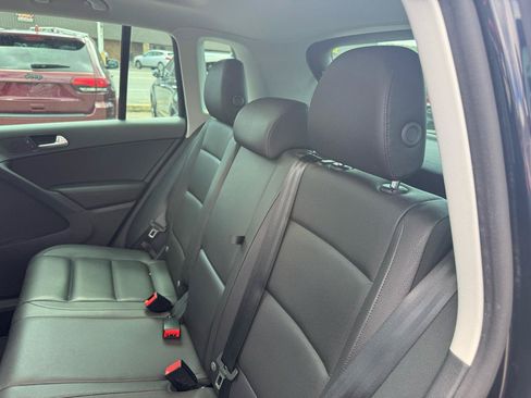 Used 2017 Volkswagen Tiguan Wolfsburg Edition AWD/4WD image 38