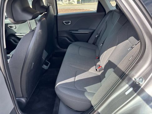 Used 2025 Kia K4 FWD image 25