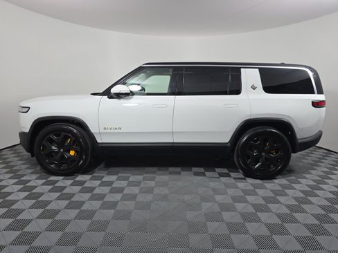 Used 2023 Rivian R1S Adventure AWD/4WD image 2