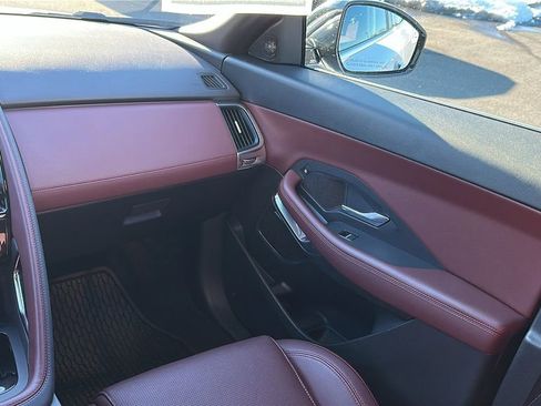 Used 2024 Jaguar E-PACE R-Dynamic SE image 21