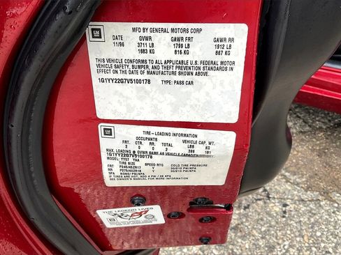 Used 1997 Chevrolet Corvette Coupe image 5