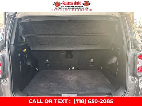 Used 2021 Jeep Renegade Trailhawk image 14