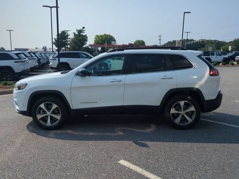 Used 2022 Jeep Cherokee Limited AWD/4WD image 7