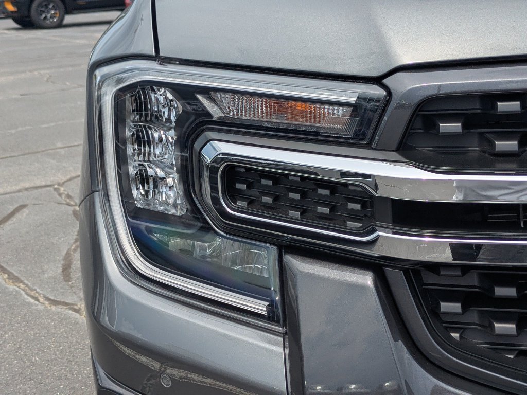 New 2026 Ford Ranger Lariat w/ Trailer Tow Package AWD/4WD image 32