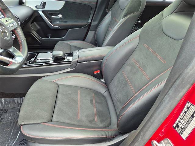 Used 2023 Mercedes-Benz CLA 250 image 15
