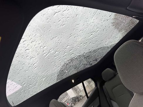 New 2025 Volvo EX30 Plus w/ Protection Package Premier image 22