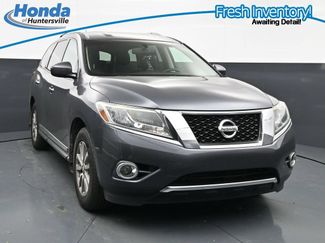 Used 2013 Nissan Pathfinder SL FWD video 1