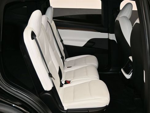Used 2022 Tesla Model X AWD/4WD image 37