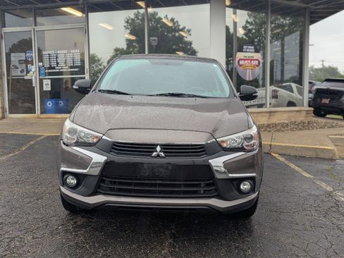 Used 2017 Mitsubishi Outlander Sport ES AWD/4WD image 2
