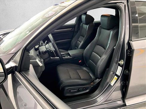Used 2019 Honda Accord Sport image 27