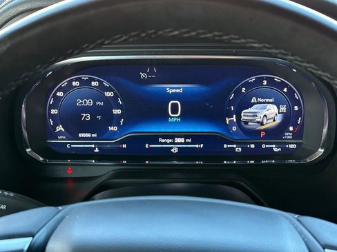 Used 2024 Chevrolet Suburban LT image 37