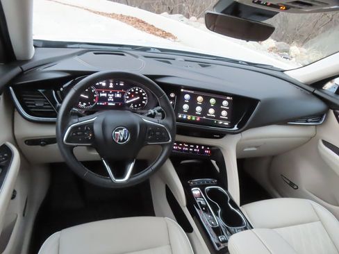 Used 2023 Buick Envision Avenir image 4