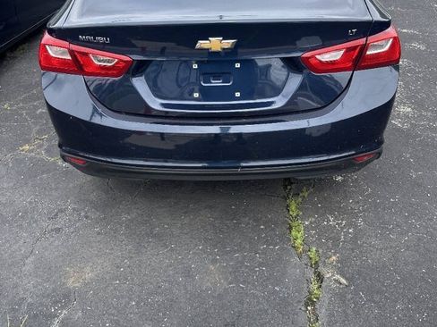 Used 2017 Chevrolet Malibu LS FWD image 3