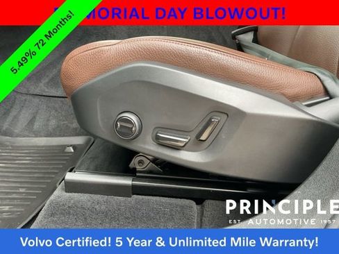 Certified 2024 Volvo XC60 T8 Plus w/ Protection Package Premier AWD/4WD image 32
