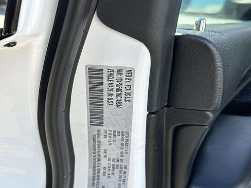 Used 2022 Jeep Grand Cherokee Laredo X image 31