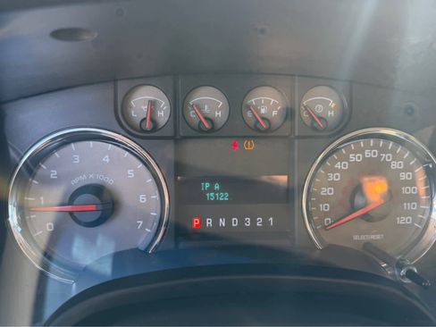 Used 2010 Ford F150 XLT image 17