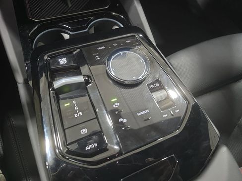 Used 2026 BMW 530i 530i w/ M Sport Package image 23