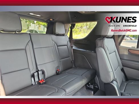 New 2026 GMC Yukon Denali w/ Denali Reserve Package AWD/4WD image 32
