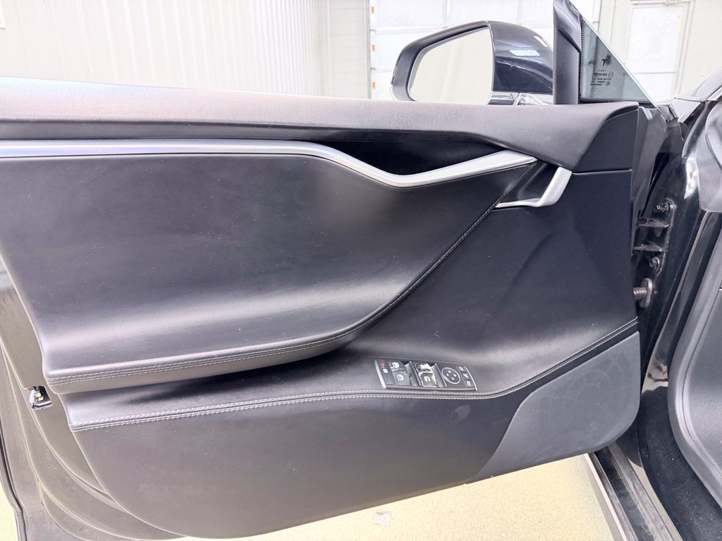 Used 2016 Tesla Model S 70D AWD/4WD image 8
