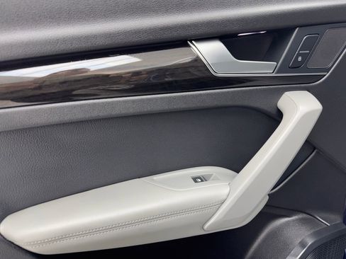 Used 2018 Audi Q5 Prestige w/ Prestige Package AWD/4WD image 41