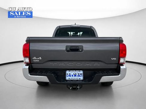 Used 2018 Toyota Tacoma SR5 AWD/4WD image 6