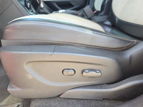 Used 2019 Buick Encore Preferred w/ Safety Package image 29