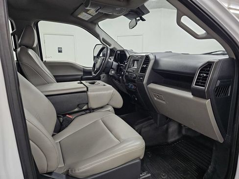 Used 2022 Ford F550 4x4 Crew Cab Super Duty w/ Power Equipment Group image 25