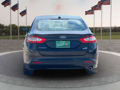 Used 2015 Ford Fusion SE image 6