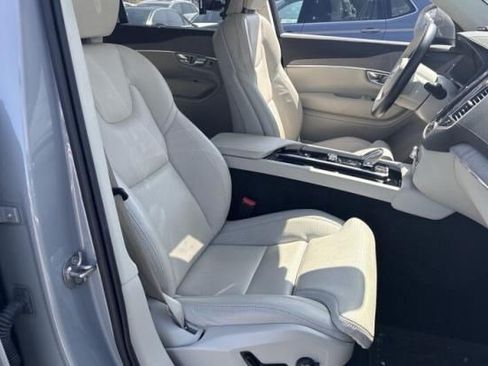 Used 2025 Volvo XC90 T8 Ultra w/ Protection Package Premier AWD/4WD image 3
